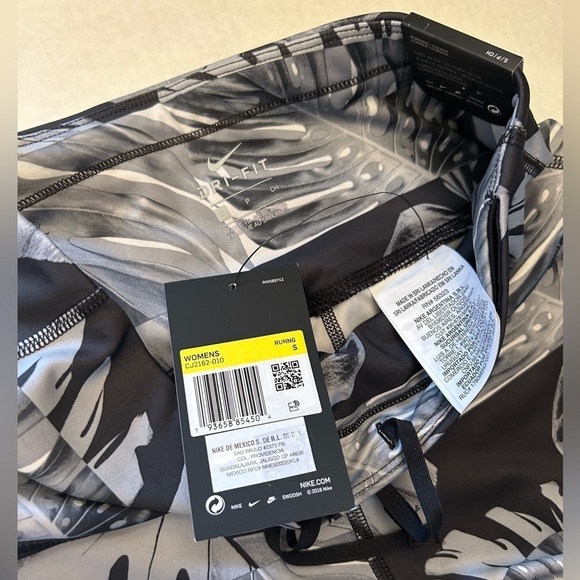 Nike Fast Crop Running Tight form fitting Leggings back zip pocket NWT Sz-S. U6 - Picture 9 of 12